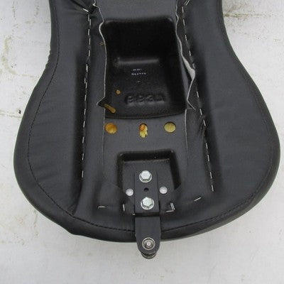 Harley Davidson OEM Solo Seat w/ Passenger Pillion 00-06 51467-00 5221