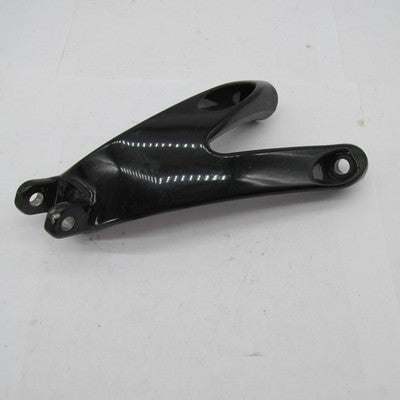 Harley-Davidson OEM Fat Bob Front Right Rider Footpeg Mount Bracket 50