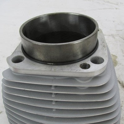 Pair of Harley OEM Stock 99-06 Twin Cam 88 Cylinder Jugs Silver 16593-