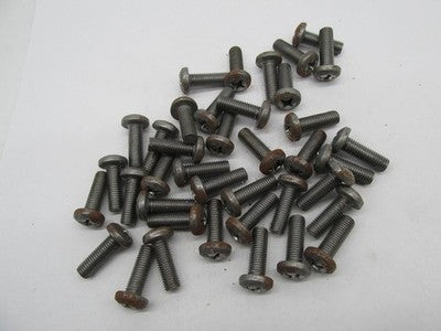 Lot of 39 Harley Davidson Genuine NOS Phillips Panhead Screws 1374