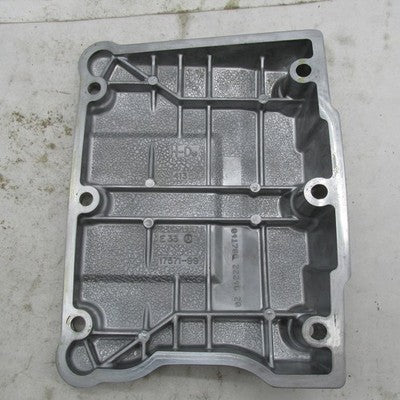Pair of Harley Davidson OEM Top Rocker Box Covers Twin Cam 2010-2016 1