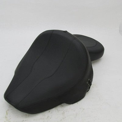 Harley OEM Solo Seat w/ Passenger Pillion + Grab Strap 00-06 51467-00