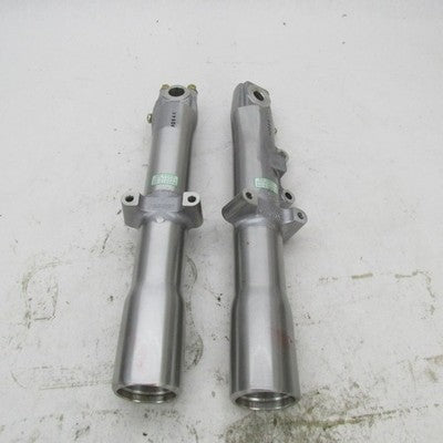 Pair of Harley OEM Showa Lower Fork Sliders Softail 00-06 L45916-00 R4