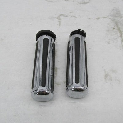 Pair of Harley Davidson OEM CVO Stealth Chrome/Rubber Handlebar Grips