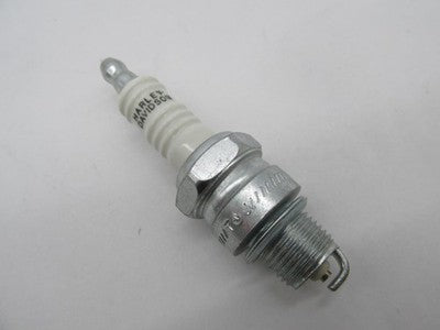 Harley Davidson NOS #4R5 Spark Plug 32338-04