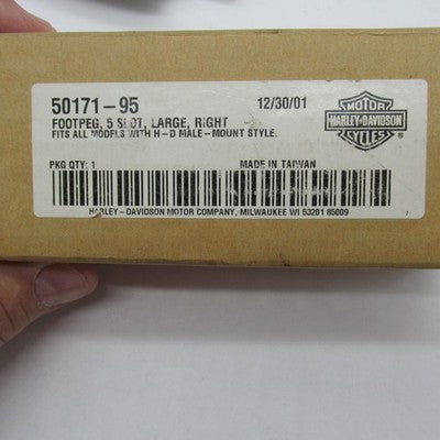 Harley Davidson Genuine NOS Right Large Foot Peg 50171-95