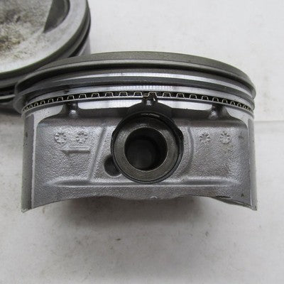 Harley Davidson OEM Pair of Stock Pistons Twin Cam 96 Cubic Inch 21988