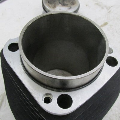 Pair of Harley OEM Stock 99-06 Twin Cam Cylinder Jugs w/ STD Pistons 1