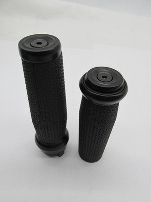 Kuryakyn NOS Black Thresher Handlebar Grips Indian Scout 5939