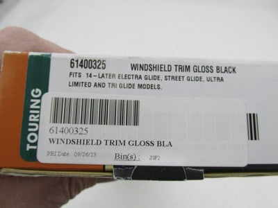 Harley Davidson Genuine NOS Windshield Trim Gloss Black New in Box  61