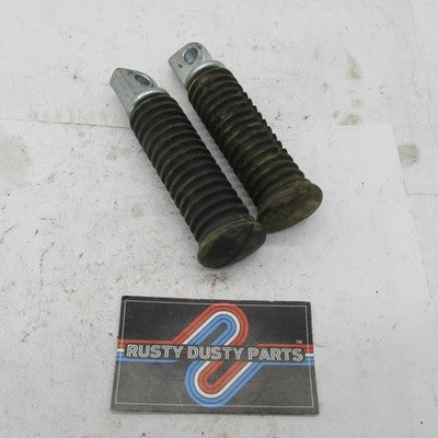 Pair of Harley-Davidson Genuine OEM Ribbed Rubber Passenger Footpegs