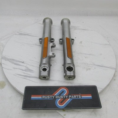 Harley Davidson Showa OEM Pair of Front Fork Slider 45947-04 (R) 45948