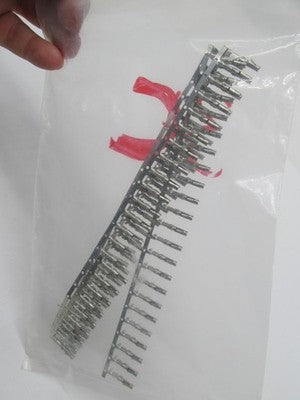 Lot of 100 Namz AMP OEM Mate-N-Lock Plug Terminals NA-61314-1