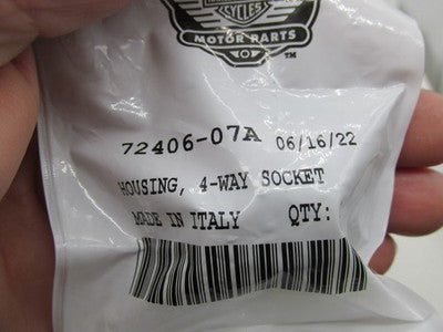 Harley Davidson Genuine NOS 4-Way Socket Housing 72406-07A