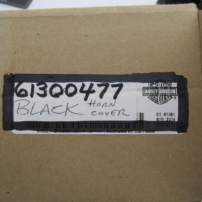 Genuine Harley-Davidson OEM NOS Black Horn Cover 61300477