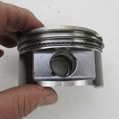 Pair of Harley-Davidson OEM Stock 99-06 Twin Cam 88 Pistons 22095-99