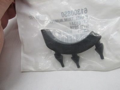 Harley-Davidson Genuine OEM NOS Sport Glide Bumper Panel Trim 61300850