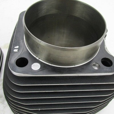 Pair of Harley Davidson OEM M8 Milwaukee Eight 107" Bored to 117" Cyli