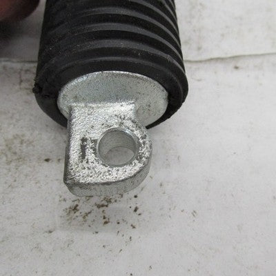 Harley Davidson OEM Single Right Anti-Vibration Footpeg 50643-82
