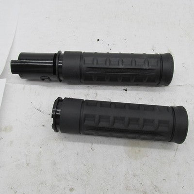 Pair of Harley OEM Stock 24-25 Street/Road Glide Hand Grips 56100586 5