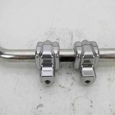 Harley Davidson OEM Chrome Handlebars Handlebar Risers Set 55800058 56