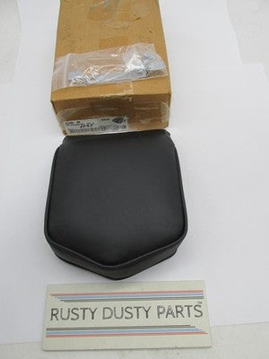 Harley Davidson Genuine NOS Low Backrest Pad FXST Black 52495-88