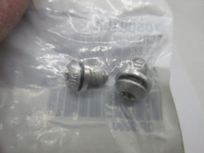 Lot of 2 Harley Davidson Genuine NOS Button Head Screw 10500103