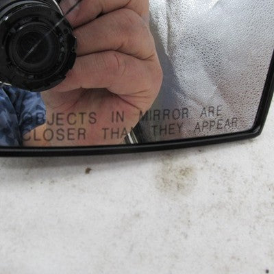 Pair of Harley-Davidson OEM Black Dominion Mirrors *Right is Cracked*