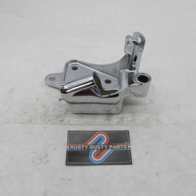 Harley Davidson OEM Left Shift Footpeg Mount Softail FXST 2000+ 33683-