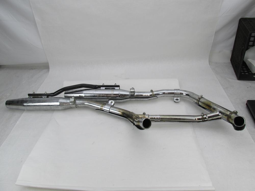 Harley-Davidson Genuine FXR Exhaust System 65657-87A & 65747-87A