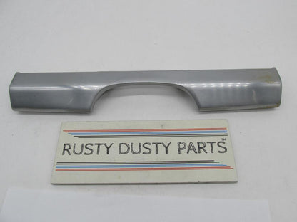 Harley Genuine NOS Touring Tour Glide Rear Turn Signal Bracket 68643-8