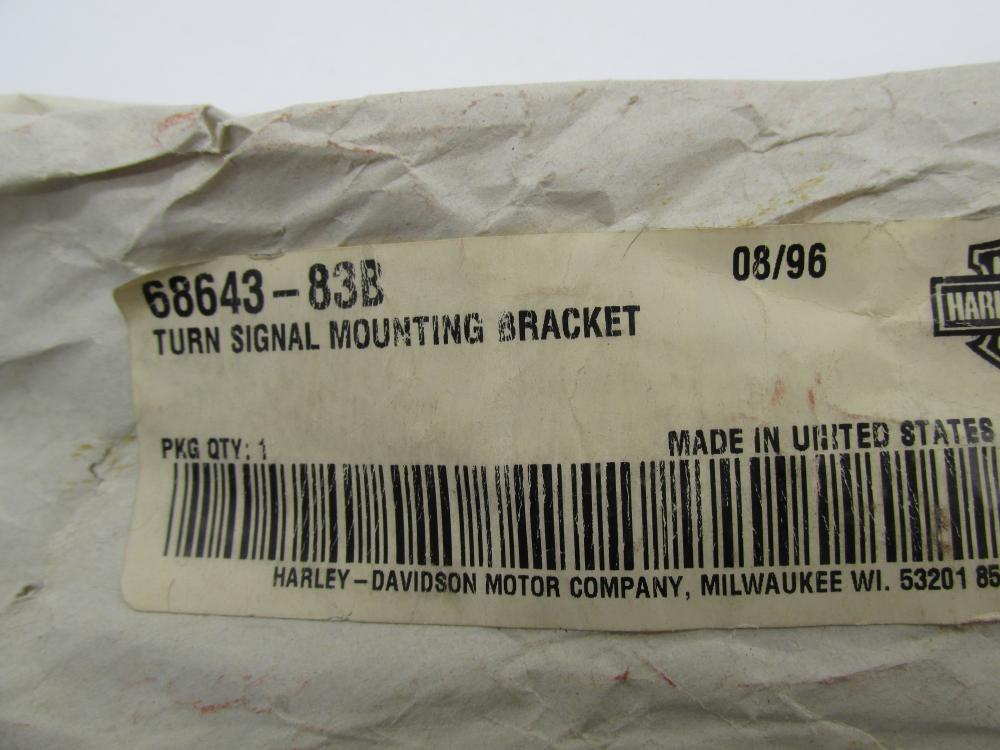 Harley Genuine NOS Touring Tour Glide Rear Turn Signal Bracket 68643-8