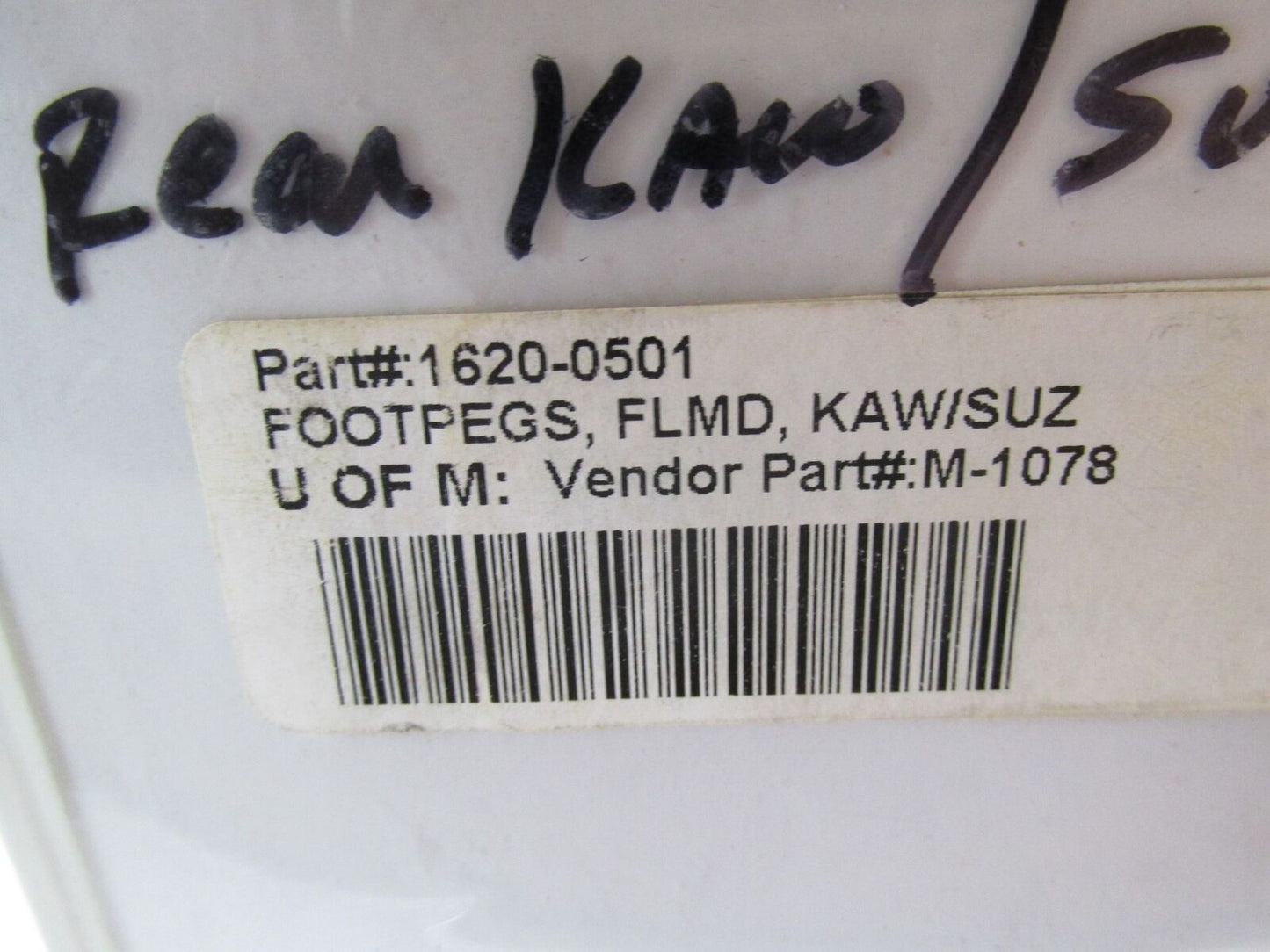 Set of Kawasaki & Suzuki Chrome FLMD Rear Foot Pegs 1620-0501 M-1078