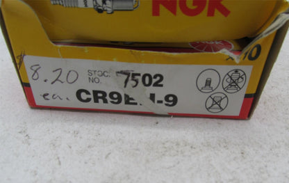 Lot of 6 NGK NOS Standard Spark Plugs 7502 CR9EH-9