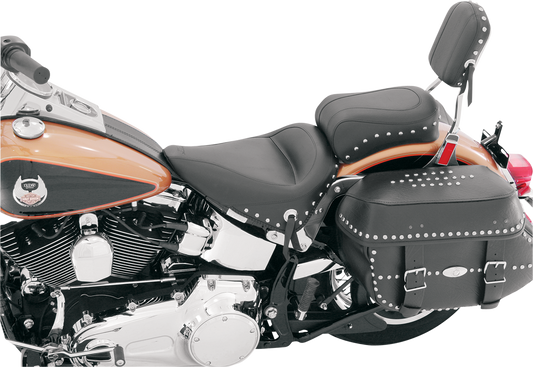 Mustang Studded Solo Seat 76174