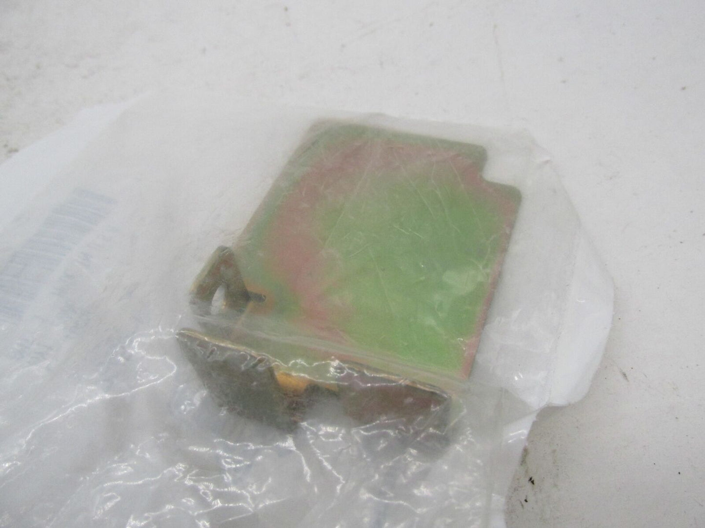 Harley Davidson Genuine NOS FLH GPS Bracket 76455-06