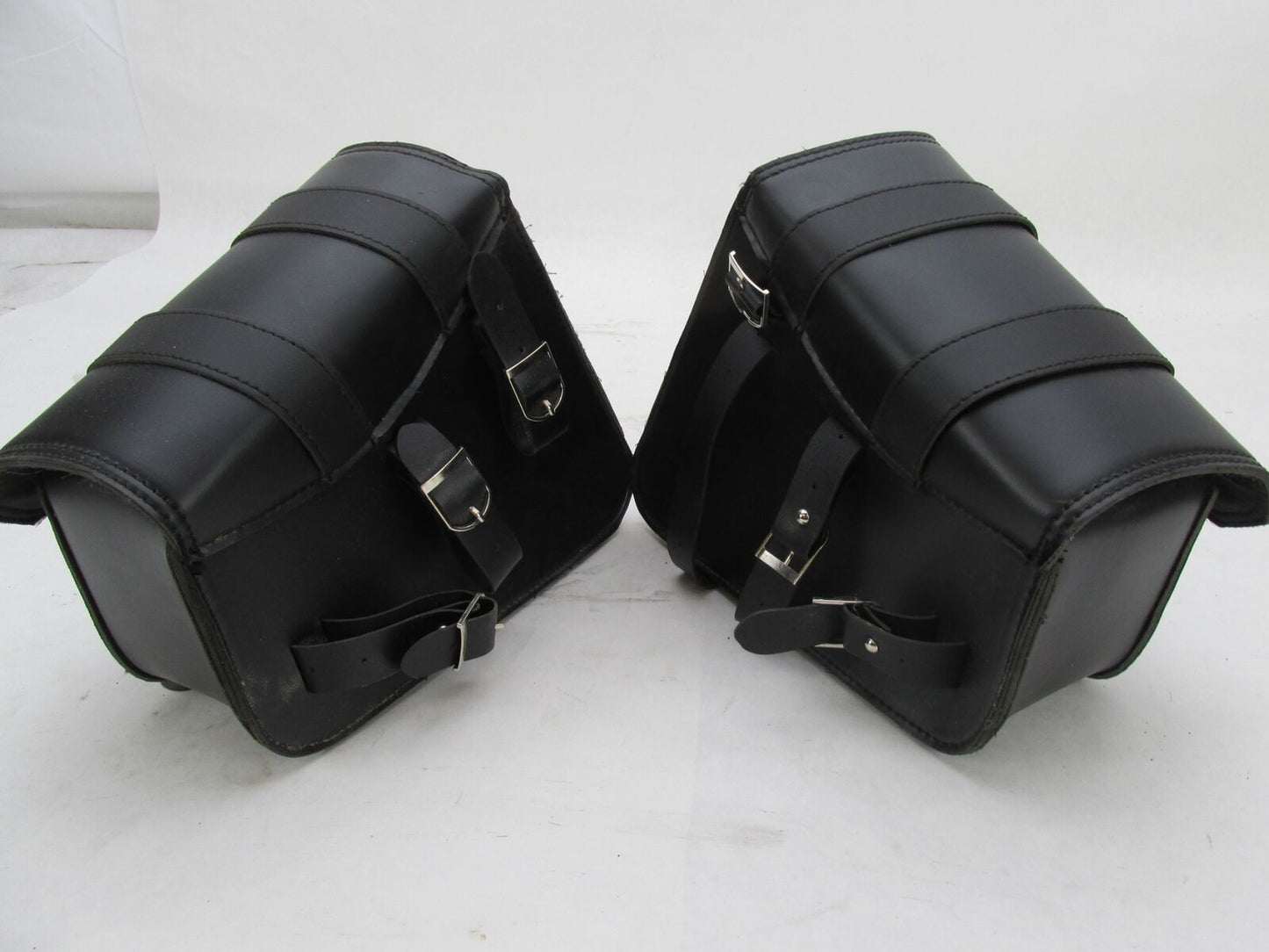 Pair of Synthetic Leather Universal Motorcycle Saddlebags Harley Honda Yamaha