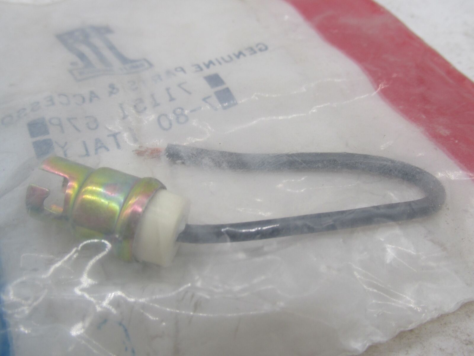 Harley Aermacchi Genuine NO Speedo Speedometer Back Light Socket Bulb 71151-67P