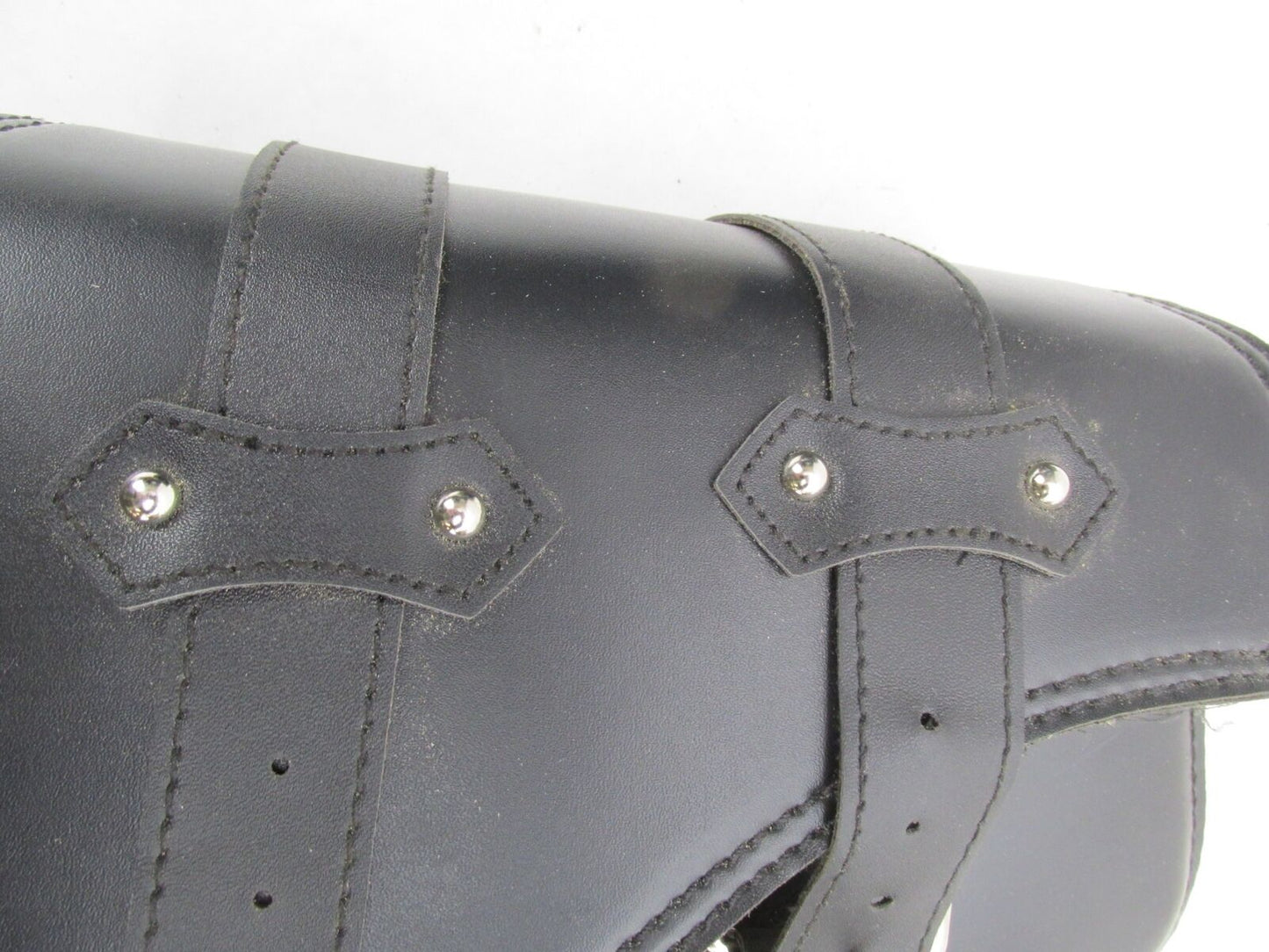 Pair of Synthetic Leather Universal Motorcycle Saddlebags Harley Honda Yamaha