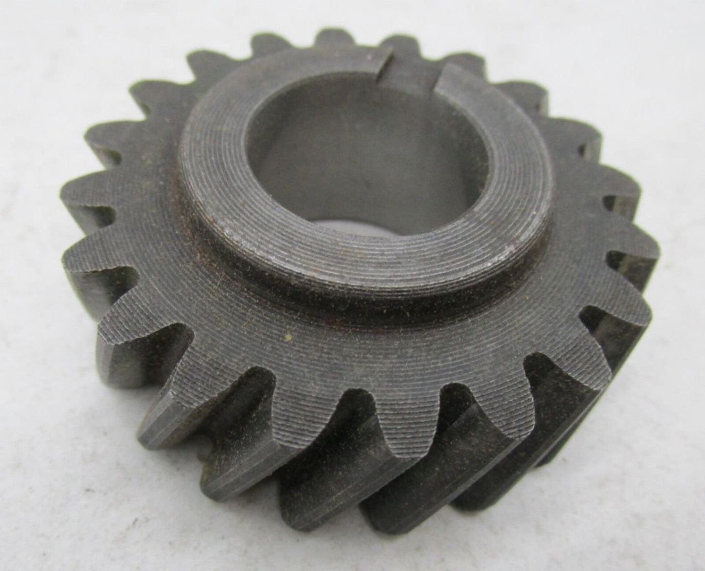 Harley Davidson Aermacchi NOS Transmission Gear Drive 37458-75P