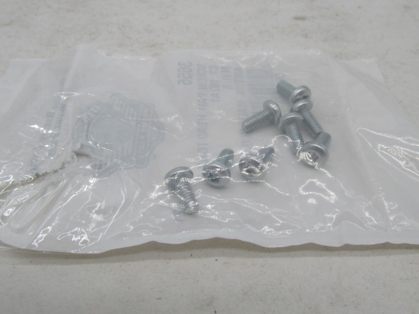 Lot of 8 Harley-Davidson Genuine NOS Pan Head Screws 3656