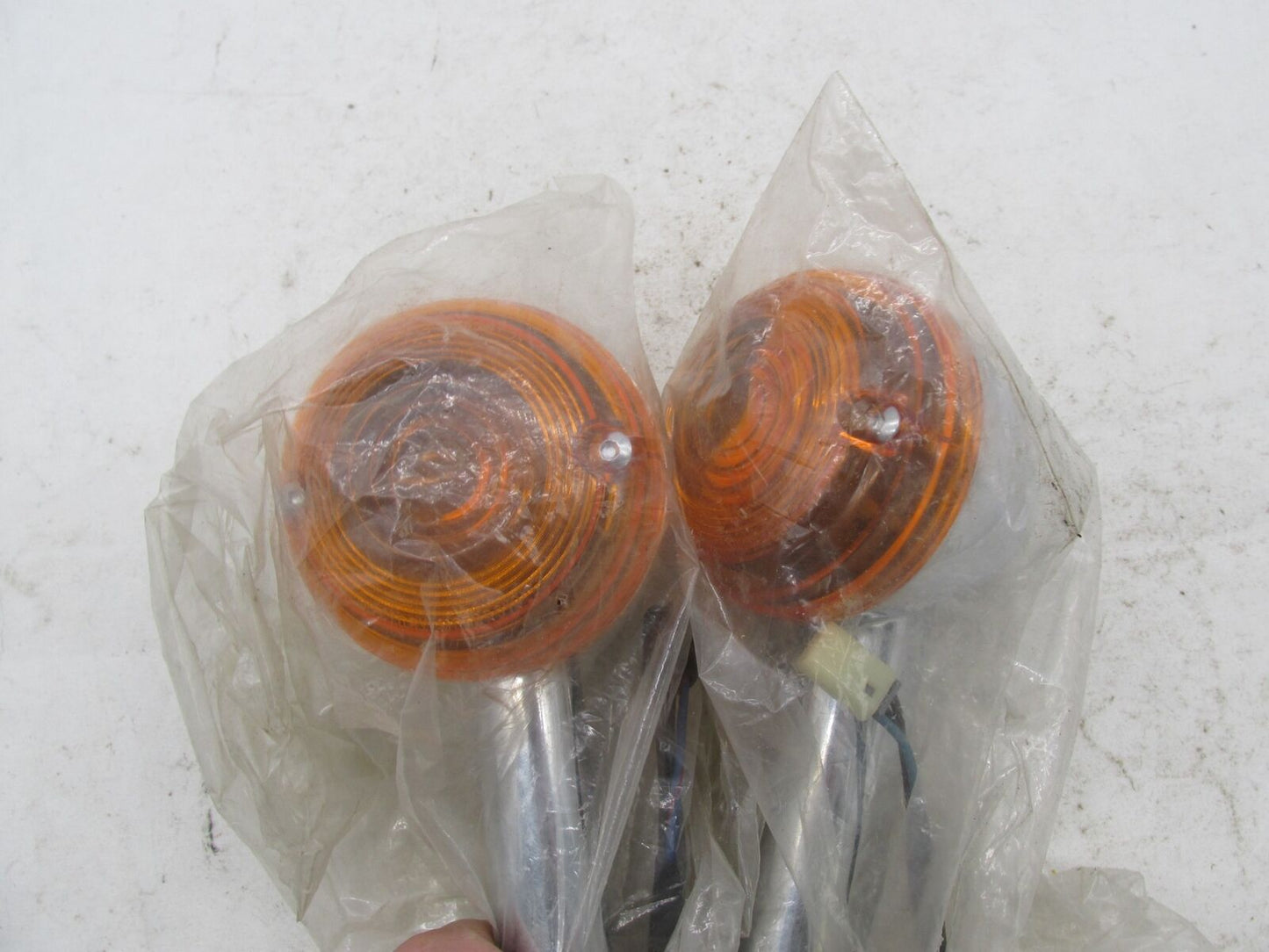 Pair of  Genuine Polaris Victory Stock NOS V92C V 92 V92 Turn Signals