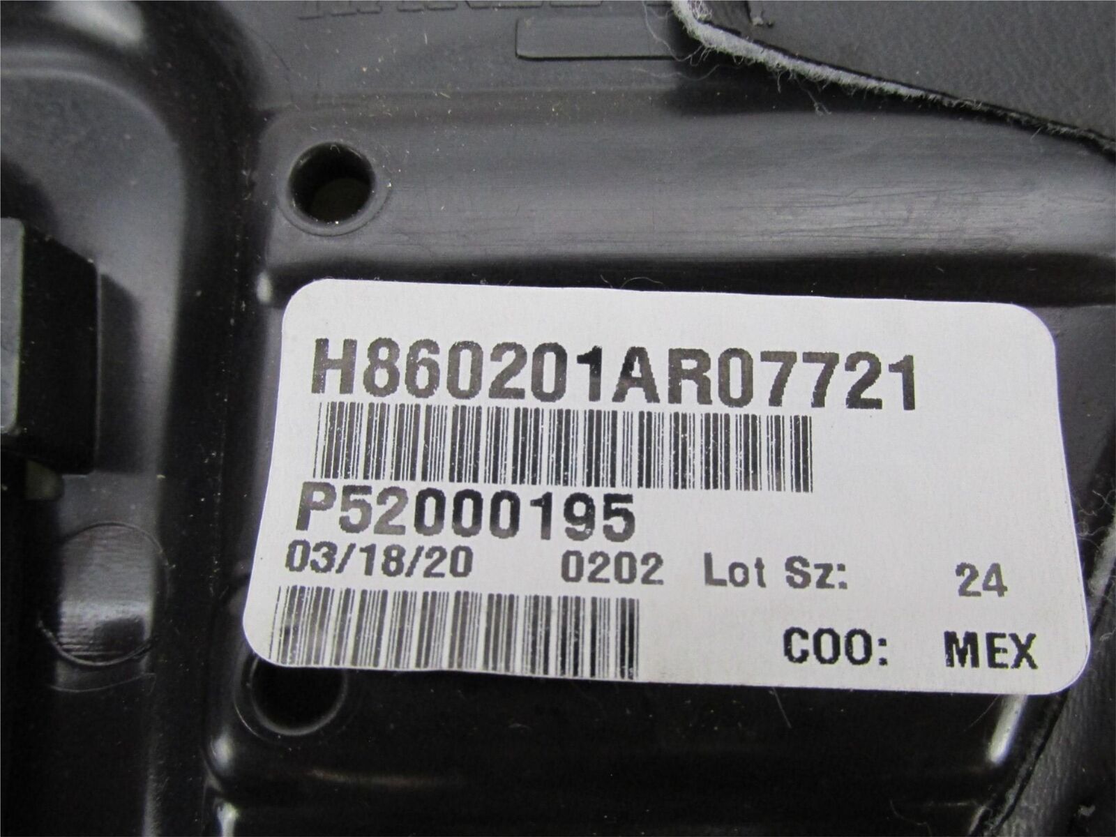Harley-Davidson Genuine Sportster 2016-21 Black Ribbed Solo Seat 52000195