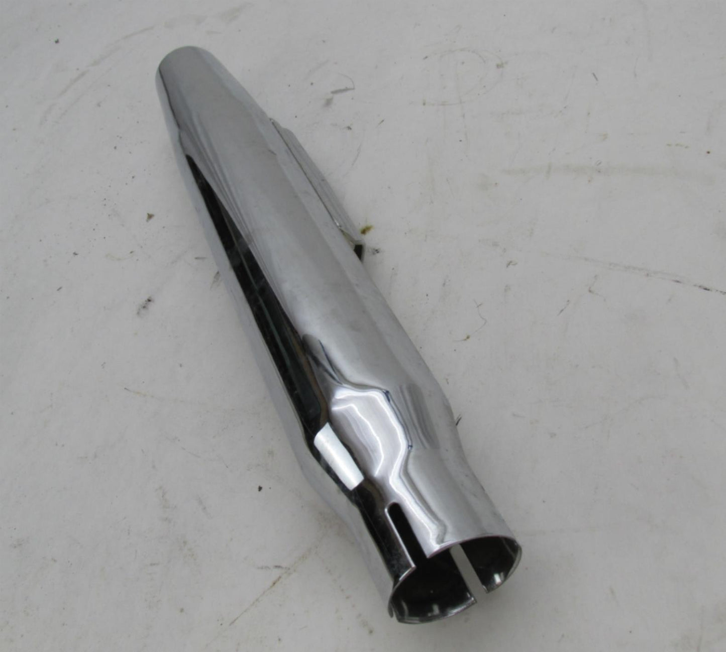 Harley-Davidson Chrome Exhaust Aftermarket Muffler MT122R