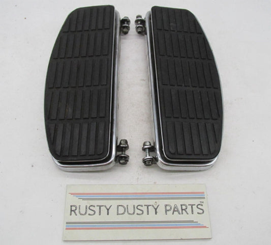 Pair of Harley-Davidson Genuine Driver Floorboards Base Plates and Rubber Pads