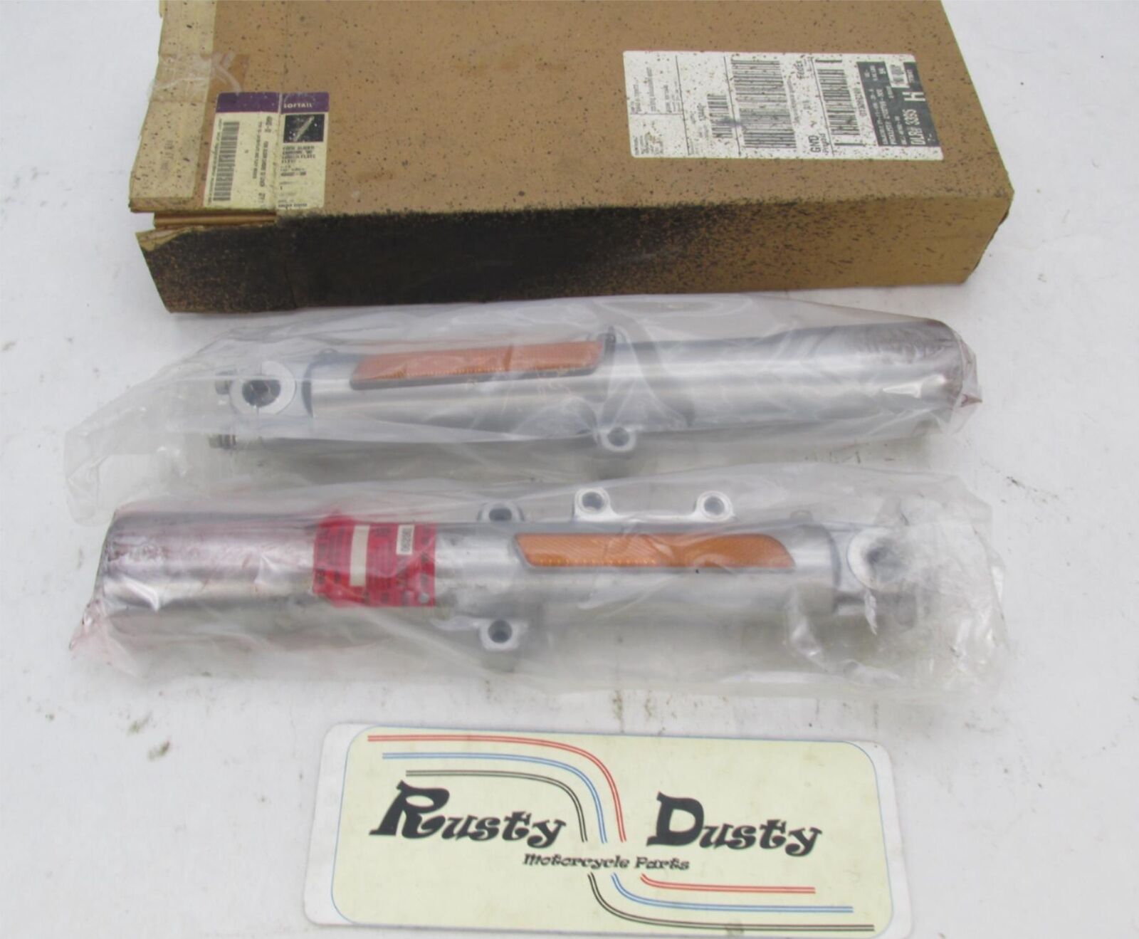 Pair of Harley Davidson Showa Lower Fork Sliders R45915-00 L435916-00 46482-00