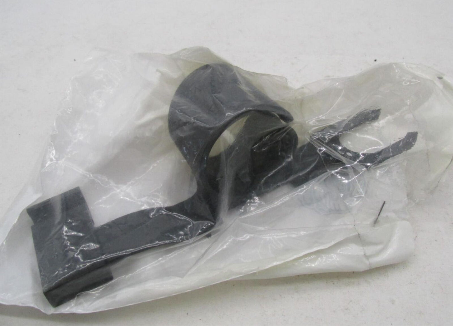 Harley-Davidson Genuine NOS Master Cylinder Reservoir Bracket 41700249