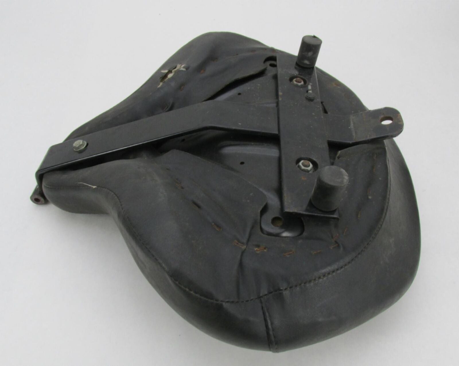 Harley-Davidson Genuine 1997-2008 FLHP Solo Seat w/ Bracket 52242-83