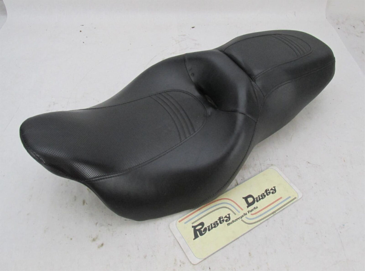 Harley Davidson Genuine Stock Touring Road King Electra Glide Black Seat