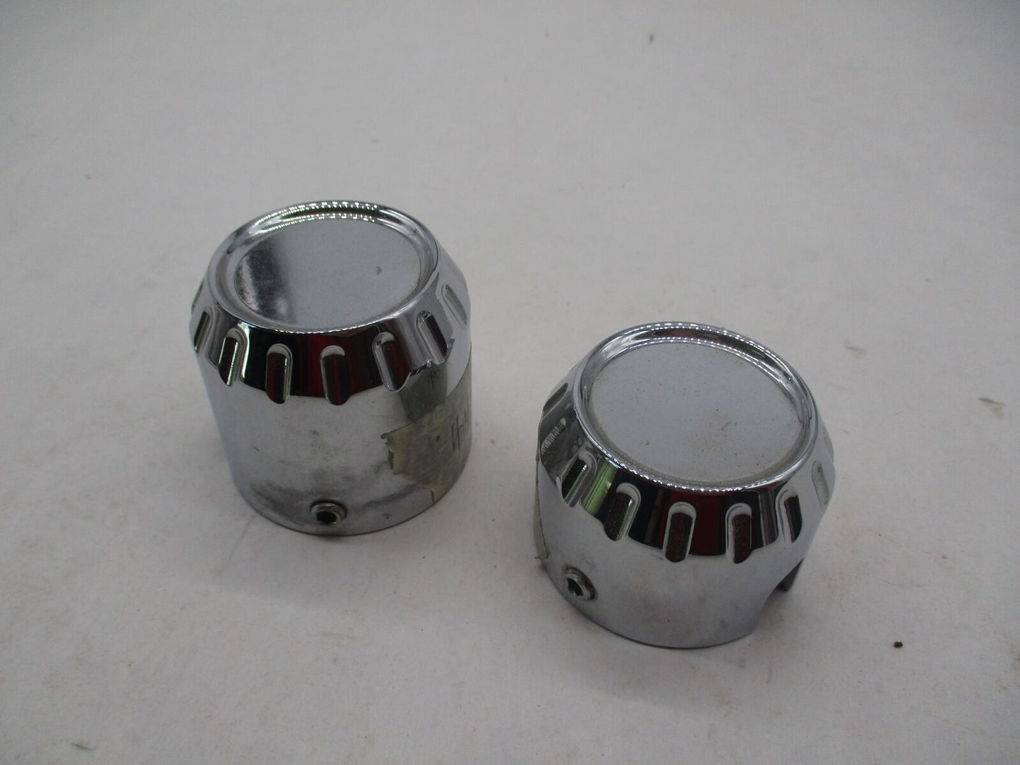 Set of Harley Davidson Chrome Fluted Front Axle Covers 44577-04